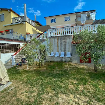 Apartment Viler Izola